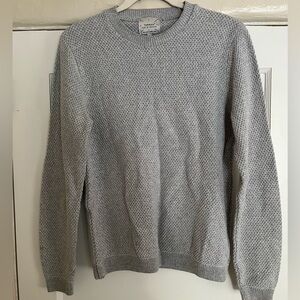 Gray topman sweater